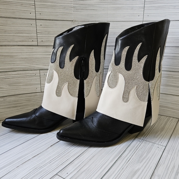 Gianni Bini ConleyTwo Western Rhinestone Flame Foldover Boot in Black Silver Sz6 - Picture 3 of 16